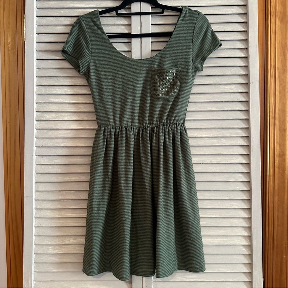 Army green dress size XS